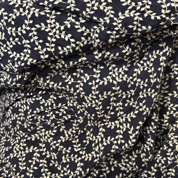 Blu Pepper Open Back Dress l SIZE M - Picture 6 of 6